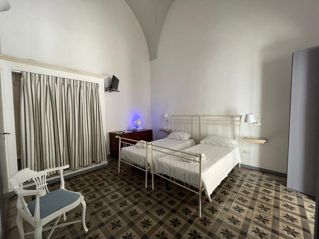 לינה וארוחת בוקר גאליפולי Palazzo Angelelli מראה חיצוני תמונה